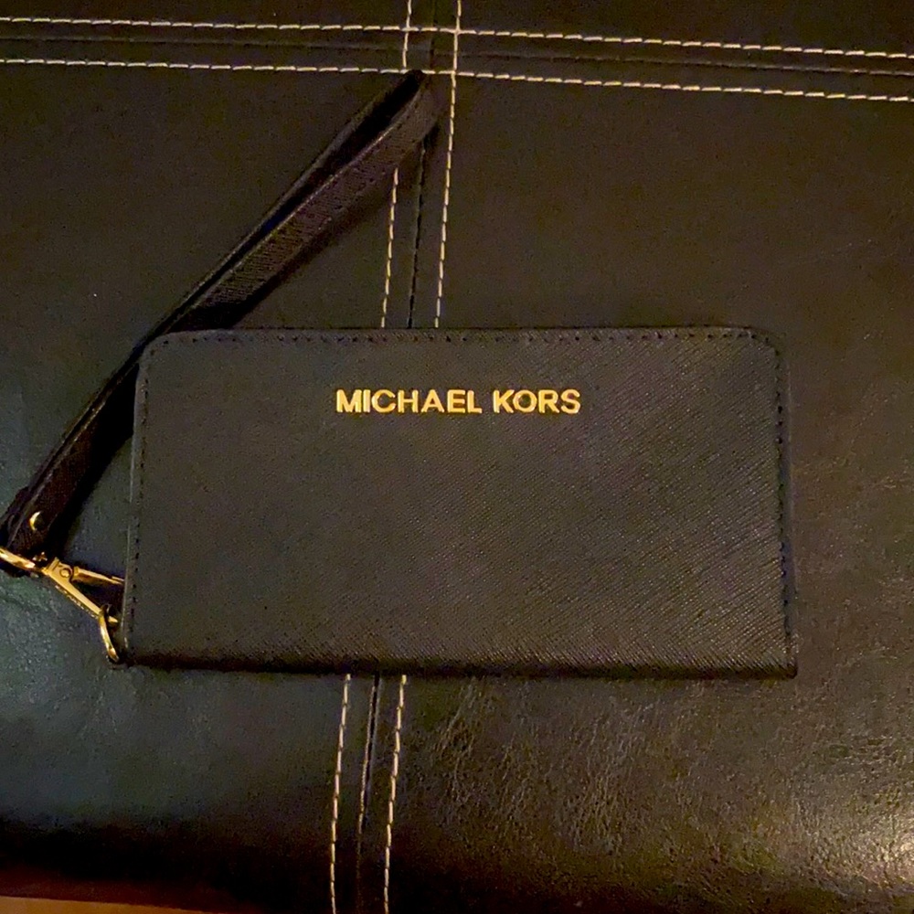 Michael Kors Cell Credit Card & License Holder